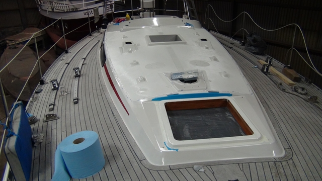 Het antislip deel geverfd