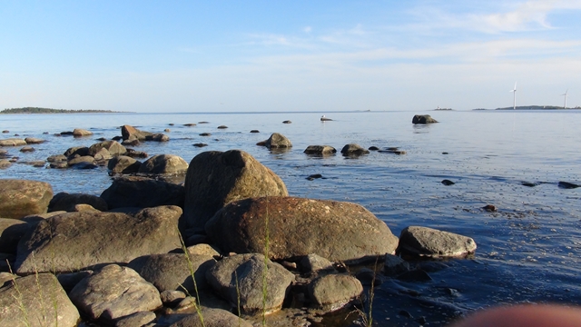  maar vlak voor de kust is de bodem niet erg vriendelijk voor de kiel 