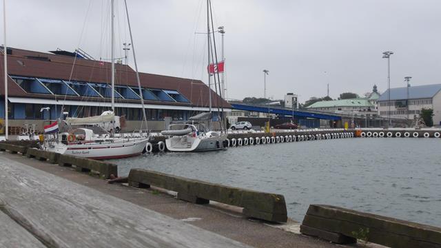  De tweede dag in de ruime haven van Varberg, samen met een Franse zeiler.